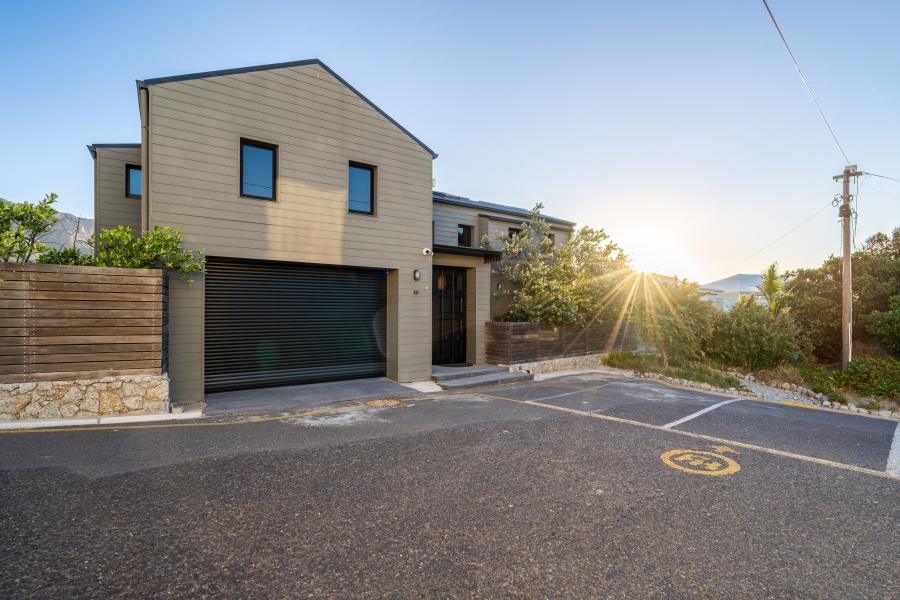 5 Bedroom Property for Sale in Camps Bay Western Cape